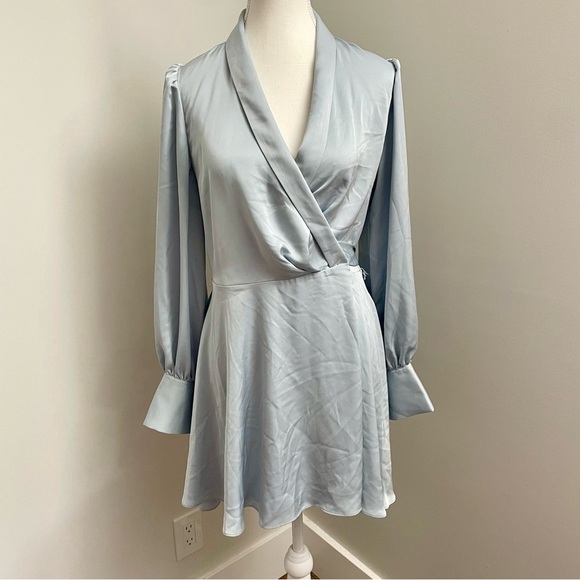 Aritzia Babaton Hyde Mini Dress Collared Satin Wrap Dress Light Blue Size Small - Picture 2 of 8
